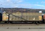 SBB Gterwagen Hbbillns 21 85 245 9 379-3 mit Anschrift AAE im Gterbahnhof von Biel-Bienne am 18.11.2006