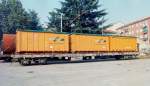 SBB-CFF Flachwagen Slps-x für den Transport von ACTS Abrollcontainern in Mailand, Oktober 1994  
