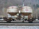 SBB - Gterwagen Ucs 21 85 910 4 132-0 im Bahnhof von Reuchenette-Pry am 16.12.2007