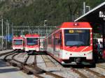 MGB - Triebzügetreff im Bahnhof Brig mit dem ABDeh 4/8 2024 als Regio nach Fiesch am 06.09.2015
