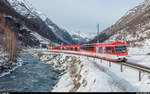 MGB  Zermatt-Shuttle  BDeh 4/8 2053 mit einem Schwesterfahrzeug am 29. Dezember 2018 bei Täsch.