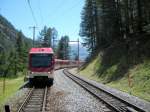 Whrend wir mit einem Sonderzug eine Zugkreuzung abwarten, ist der nchste Shuttle in Richtung Tsch uns schon auf den Fersen.