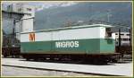 Auch die Migros versorgt das autofreie Zermatt per Bahn mit eigenen Khlcontainern, hier in der Umladeanlage in Visp. (Archiv 06/77)