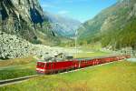 MGB BVZ GLACIER-EXPRESS F 901 von Chur nach Zermatt am 12.10.1996 im Bergsturzgebiet Randa mit Zahnrad-E-Lok HGe 4/4II 2 - AD 2077 - B 2288 - Bt 2252 - AB 2163 - FO B 4264 - A 2075 - FO BR 4295.