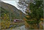 Herbst im Mattertal: ein  Zermatt-Shuttle  auf dem Weg nach Tsch.