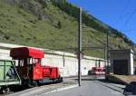 Fr den Gterverkehr im Bf Zermatt wird die Schmalspurdiesellok Gm 3/3 Nr.