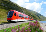 Pr�chtige Landschaft in den Schweizer Bergen: Regio R45 von Disentis nach Andermatt hat vor ein paar Minuten den h�chsten Punkt der Strecke (Oberalppass (2033 m�M) und f�hrt in Richtung Endbahnhof. Oberalppass, 7.8.2026