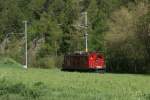 Seit ber 60 Jahren steht die HGe 4/4 36 im Dienste der Furka-Oberalp-Bahn und spter der Matterhorn-Gotthard-Bahn. Am 28.4.2010 war sie am Nachmittag bei Bitsch talwrts unterwegs, vermutlich auf Dienstfahrt zur Vermeidung von Stillstandsschden. 