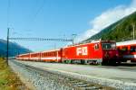 MGB FO-GLACIER-EXPRESS A 1902 von Brig nach Disentis am 10.10.1996 in Oberwald mit FO Zahnrad-E-Lok HGe 4/4II 105 - FO B 4253 - FO B 4270 - FO B 4269 - FO B 4268 - FO AB 4172.