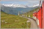 Talfahrt vom Oberalppass Richtung Andermatt mit Blick zur Furka.
