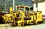 Parachini - Unima 1 am 20.05.1996 in Visp - Gleisstopfmaschine  - Baujahr 1985 - Plasser&Theurer2734 - Unima 1  