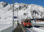 Autoverlad Oberalp der Matterhorn Gotthard Bahn (MGB).
Am 9. Februar 2022 wurde der Autozug Andermatt-Sedrun mit dem Deh 4/4 22  St. NIKLAUS  geführt und bei Nätschen verewigt.
Foto: Walter Ruetsch