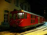 MGB Triebwagen 51 Deh-4/4I (ex FO) schiebt R563 von Gschenen (ab 18:12) ber Andermatt nach Visp.
Winterabend in Gschenen.
24.01.2011