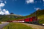 FO HGe 4/4 Nr.36 fährt im Zahnstangenabschnitt nach dem Oberalppass mit dem Swiss Alps Classic Express von Zermatt nach St.Moritz talwärts.Bild vom 11.8.2015