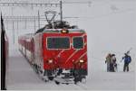 HGe 4/4 mit R828 in Oberalppasshöhe. (13.01.2016)