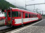 MGB - Steuerwagen Bt 4292 und Lok HGe 4/4 105 bei Rangierfahrt im Bahnhof von Disentis am 17.09.2010