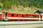 FO - AB 4172 am 10.10.96 in OBERWALD - 1./2.Klasse PERSONENWAGEN fr den Einsatz im Transitverkehr insbesondere den Glacier-Express-Kurswagenlauf Zermatt-Davos - bernahme: 16.04.1987 - ACMV/SIG - Gewicht 15,00t - LP 17,91m - 18 Sitzpltze 1.Klasse, 32 Sitzpltze 2.Klasse - zulssige Geschwindigkeit km/h 90 - Hinweis: Die AB-Wagenserie besteht aus 2 Wagen mit den Nummern 4171 - 4172. Wagen statt Senkfenster kostengnstigere Fenster mit Schiebeffnung, Wagen noch in alter Lackierung.
