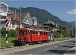 Bei Trockenheit ist es üblich, dem Dampfzug einen  Löschzug  nachzuschicken, so auch bei der Blonay-Chamby Bahn.

Der Bernina Bahn ABe 4/4 N° 35 und der unmotorisierte Xe 2/2 N°1 erreichen als Löschzug Blonay.

1. Juli 2018