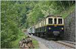 Festival Suisse de la vapeur (Schweizer Dampffestival 2025) - Der MOB FZe 6/6 2002 der Blonay Chamby Bahn hat Vers chez Robert mit ihrem stattlichen Zug passiert und nimmt nun die kr�ftige Steigung nach Chamby in Angriff.

8. Juni 2025 