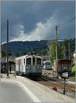 Der MCM BCFe 4/4 N 6 bei der B-C kmpft mit dem Himmel um den Titel der schnsten Grau-Schattierungen...