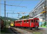 Der  Riviera Belle Epoque  erreicht mit dem RhB ABe 4/4 N° 35 an der Spitze Vevey.