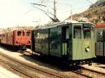 Posttriebwagen Ze 2/2  31 der Rheintalischen Verkehrsbetriebe im Bahnhofsareal von Bloney im Hintergrund Berninalok Ge 4/4  181  im Juli 1985