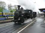 BDB / BC - Dampflok HG 3/3 1067 zusammen mit der G 3/3 909 bei einer Rangierfahrt im Bahnhof Interlaken ost am 15.05.2010