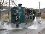 Berner Dampftram G 3/3 12 mit Personenanhnger C 31 unterwegs zum Nikolaus bei der Haltestelle Saali am 09.12.2007