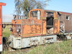 BMK - Feldbahn Lok abgestellt im Areal des BMK in Kallnach am 25.08.2016