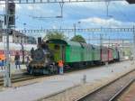 DBB - Dampflok Ed 3/3  3 mit 6 Personenwagen und 1 Gterwagen und am Schluss die Dampflok Ed 3/4  51 im Bahnhof Solothurn am 07.06.2009