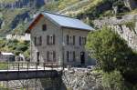 Bahnhof Gletsch(1762m..M.)der Furka Dampfbahn ex.BFD,FO.Im Vordergrund die Brcke ber die Rhone(812km)Gletsch 28.08.11