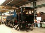 Tag der offenen Tr in der DFB Werkstatt Chur,Zahnradlok FO No.4,SLM 1913.Es ist die letzte von ehem.zehn FO Dampfloks.Es besteht ein langjhriger Leihvertrag zwischen der FO und der DFB.Rechts