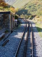 Direkt vor der Steffenbachbrcke ist dieser Unterstand in den Berg gebaut, 2.10.11. 