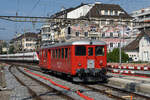 RVT-Historique.
Der Triebwagen mit Bar  Etincelante  ABDe 2/4 (ex ABFe 2/4) 102 aus dem Jahre 1944 auf Sonderfahrt zwischen Neuchâtel und Les Verrières am 12. Juni 2021.
Ausfahrt aus dem Bahnhof Neuchâtel.
Foto: Walter Ruetsch 