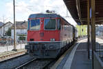 GROSSER BAHNHOF LYSS  für die Sonderleistung von SWISSTRAIN  mit den historischen Lokomotiven  Ae 4/7 10987, Ae 4/7 10951 sowie der Re 6/6 11602  MORGES   am 3.