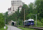 Auch ausserhalb der heimischen Geleise durch den Weissenstein-Tunnel passierte der ABe 526 290-2, ehemals SOB, vom Tunnelkino auf der Sonderfahrt nach Full zum Depotfest einen nur kleinen Tunnel bei