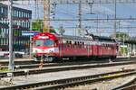 Der RBDe I Pendel des VPM mit dem führenden ABt 922 am 16.7.23 bei der Durchfahrt im Bahnhof Langenthal.