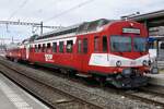Der RBDe 566 I 222 des VPM bei einem weiteren Zwischenstopp am 27.4.24 im Bahnhof Murten.
