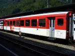 zb - 2 Kl. Personenwagen B 315-2 im Bahnhof von Interlaken Ost am 02.09.2007