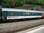 SBB - Gepckwagen D 50 85 92-75 313-3 ( ex SNCF ) im Bahnhof von Vevey am 09.09.2007