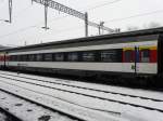 SBB - 1 Kl. Personenwagen A 50 85 10-95 218-9 im Bahnhof von Interlaken Ost am 10.01.2009