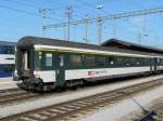 SBB - Personenwagen 1 Kl. A 50 85 10-75 162-3 im Bahnhof Pfffikon am 07.09.2009