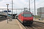 Nachschuss auf Re 460 054-0  Dreiländereck  am 14.05.2015, als sie einen IR (Zürich HB - Frick - Basel SBB) bespannte und durch den Bahnhof Pratteln gen Zielbahnhof fuhr.
