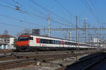 IC Steuerwagen Bt 50 85 28-94 932-6 durchfährt den Bahnhof Pratteln. Die Aufnahme stammt vom 03.03.2022.