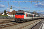 IC Steuerwagen Bt 50 85 28-94 983-9 durchfährt den Bahnhof Rupperswil. Die Aufnahme stammt vom 07.02.2022.