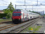 SBB - IC nach Genf an der Spitze der Steuerwagen Bt 50 85 26-94 930-2 unterwegs bei Mies am 06.05.2022