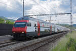 IC 2000 Steuerwagen Bt 50 85 26-94 902-1 durchfährt den Bahnhof Gelterkinden. Die Aufnahme stammt vom 29.05.2022.
