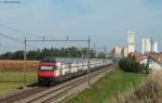 IC 718 (St. Gallen(CH)-Geneve-Aeroport) mit Schublok 460 092-0 bei Ddingen 3.10.09