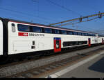 SBB - 2 Kl. Doppelstockwagen B 50 85 26-94 929-4 im Bhf. Thun am 14.05.2022