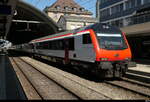 SBB - Steuerwagen Bt 50 85 28-94 920-1 an der Spitze eines IR im Bhf. St. Gallen am 30.04.2026